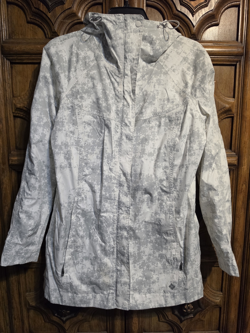 Columbia Women's Light Gray Digital Camo Hooded Jacket